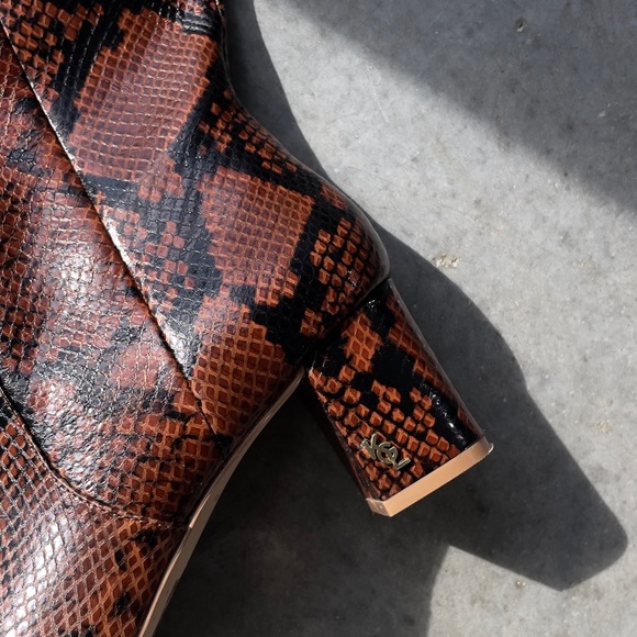 Kurt Geiger Oxblood burgundy snake skin boots - Picture 12 of 12